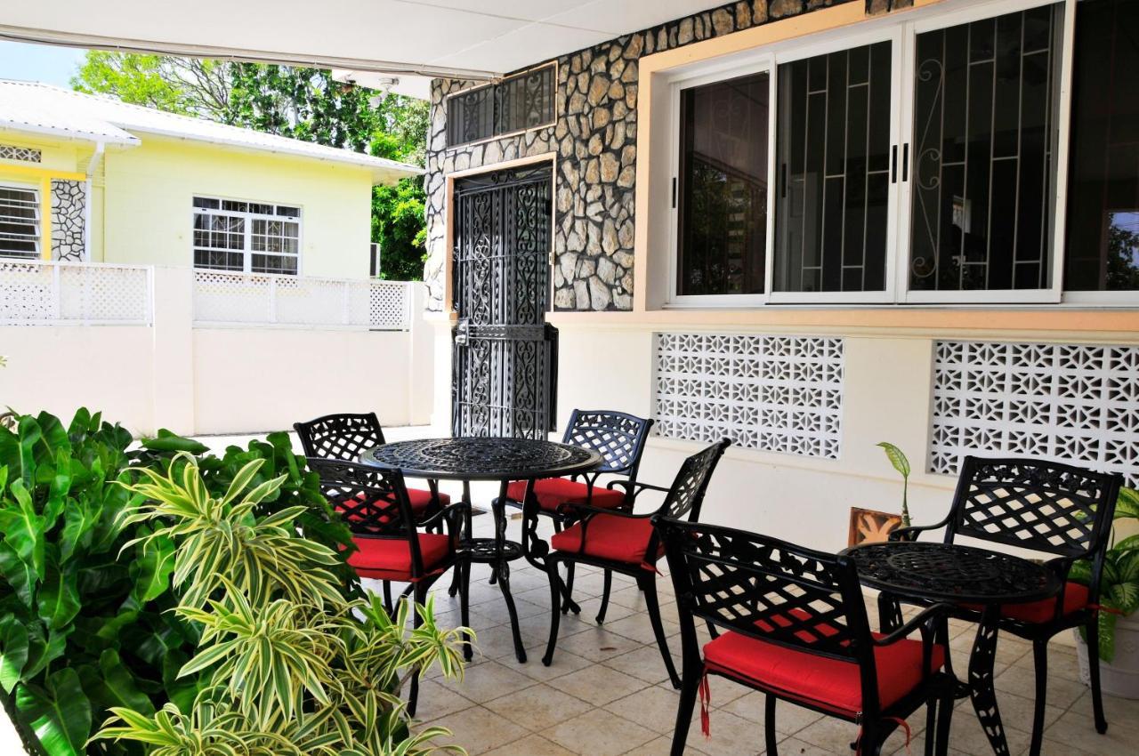 Welcome To The Unpretentious And Breezy Graceville, Steps Away From The Beach Saint James Eksteriør billede